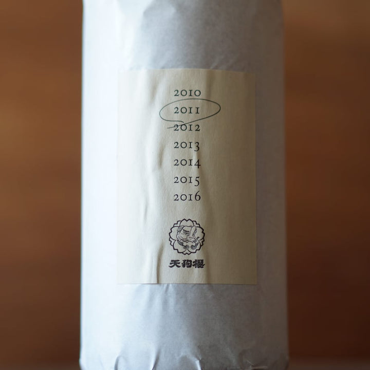 天狗櫻 熟成原酒 2011年製  31度 1800ml